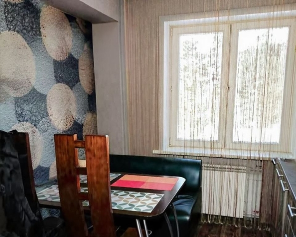 
  Продается 4-комн. квартира, 76.7 м², 212 кв-л, д. 6
. Фото 7.