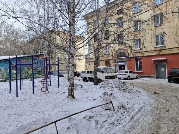 
  Продается 3-комн. квартира, 77.6 м², 107 кв-л, д. 7
. Фото 14.