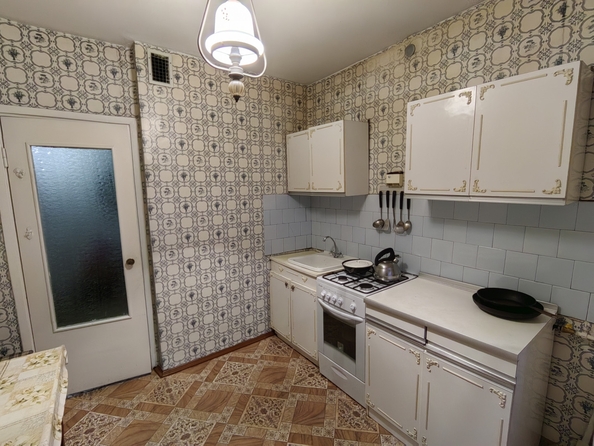 
  Продается 3-комн. квартира, 64 м², 18 мкр, д. 4
. Фото 3.