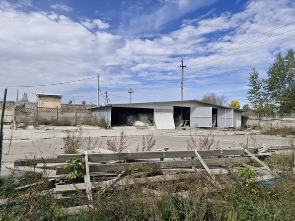 
  Продается универсальное помещение, 1078.2 м², 3 кв-л
. Фото 10.