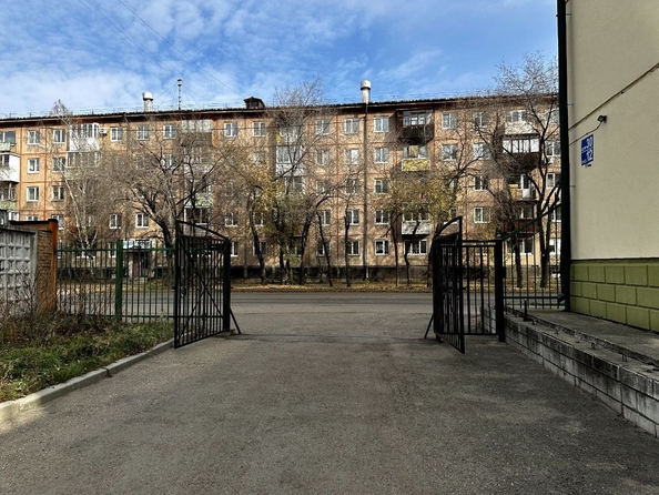 
  Продается 3-комн. квартира, 67.6 м², 12 мкр, д. 30
. Фото 24.