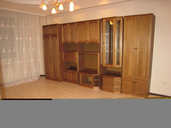 
  Сдам 3-комн. квартиру 97 м². Фото 9.