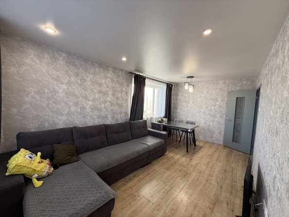
  Сдам 3-комн. квартиру 60.5 м². Фото 1.