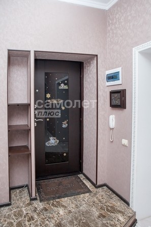 
   Продам 4-комнатную, 82.9 м², Севастопольская ул, 4

. Фото 4.