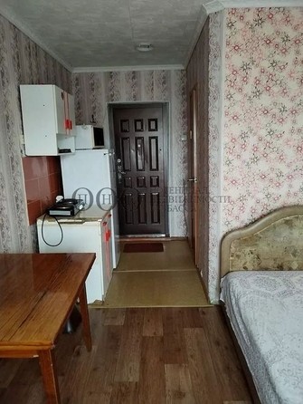 
   Продам 1-комнатную, 17 м², Ленина (Горняк) тер, 128

. Фото 1.