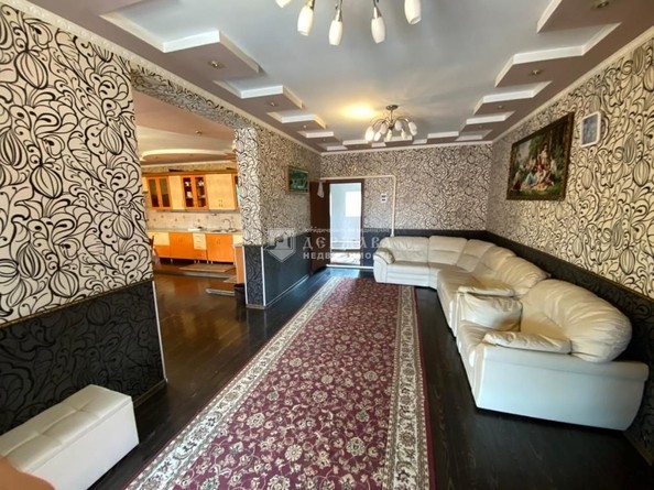 
   Продам дом, 250 м², Кемерово

. Фото 18.