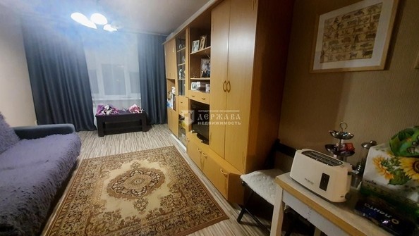 
   Продам 1-комнатную, 23 м², Сибиряков-Гвардейцев (2/3-Л) тер, 21

. Фото 9.