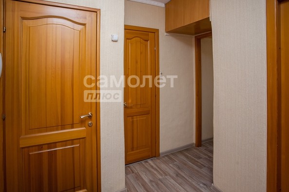 
   Продам 4-комнатную, 61.4 м², Сибиряков-Гвардейцев ул, 13

. Фото 10.