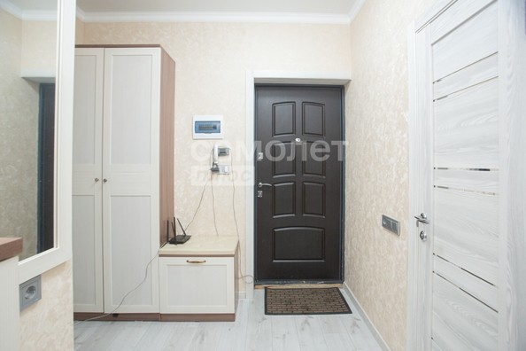 
   Продам 1-комнатную, 37.8 м², Веры Волошиной ул, 40

. Фото 11.