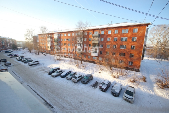 
   Продам 2-комнатную, 41 м², Сибиряков-Гвардейцев ул, 12

. Фото 3.