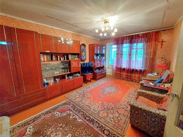
   Продам 2-комнатную, 48.8 м², Комсомольская ул, 55

. Фото 9.