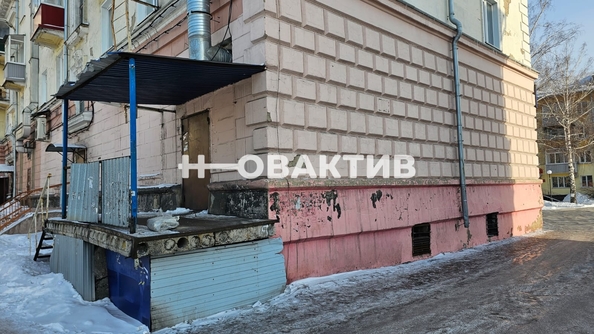 
   Сдам помещение свободного назначения, 195.4 м², Ленина ул, 39

. Фото 13.