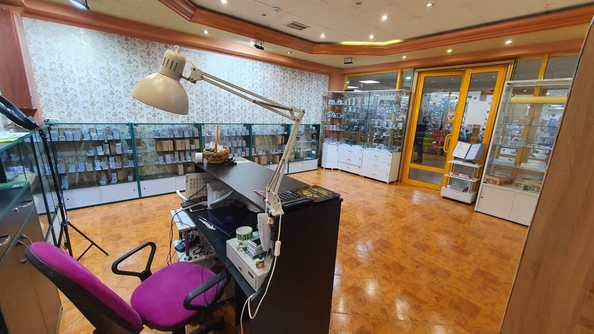 
  Продается торговая площадь, 42.5 м², Ленина пр-кт, д. кор.1
. Фото 3.