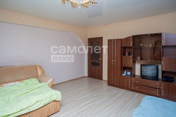 
   Продам 2-комнатную, 89.9 м², Веры Волошиной ул, 41б

. Фото 1.