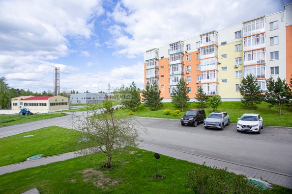 
   Продам студию, 25.7 м², Осенний б-р, 9а

. Фото 2.