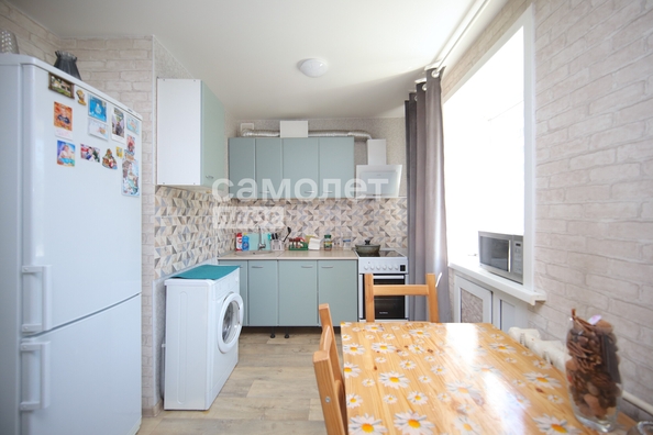 
   Продам 2-комнатную, 45 м², Рекордная ул, 27А

. Фото 9.