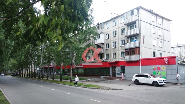 
   Продам торговое помещение, 468 м², Ворошилова ул, 1а

. Фото 1.