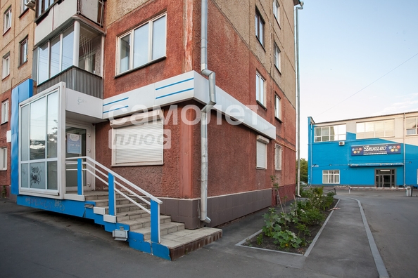 
   Продам 3-комнатную, 61.8 м², Красная ул, 12

. Фото 29.