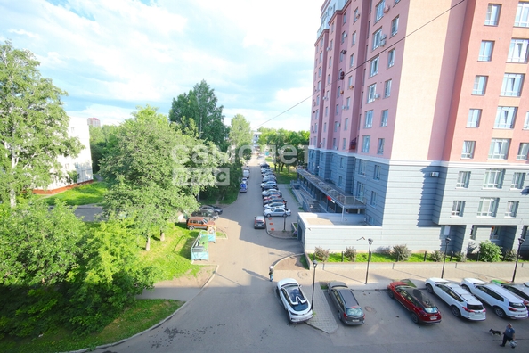 
   Продам 1-комнатную, 31 м², Строителей б-р, кор.В

. Фото 2.