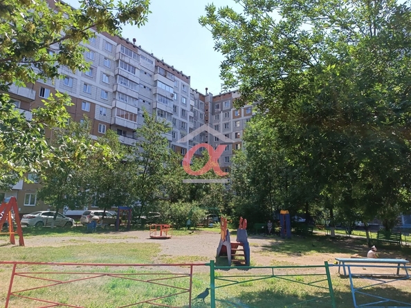 
   Продам 4-комнатную, 100.7 м², Молодежный пр-кт, 10

. Фото 33.