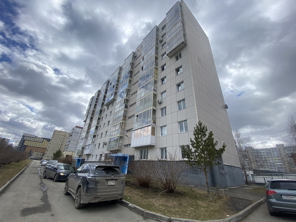 
   Продам 1-комнатную, 46.7 м², Космическая ул, 24А

. Фото 16.