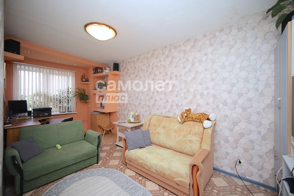 
  Продается 4-комн. квартира, 75.6 м², Солнечный мкр, д. 29
. Фото 5.