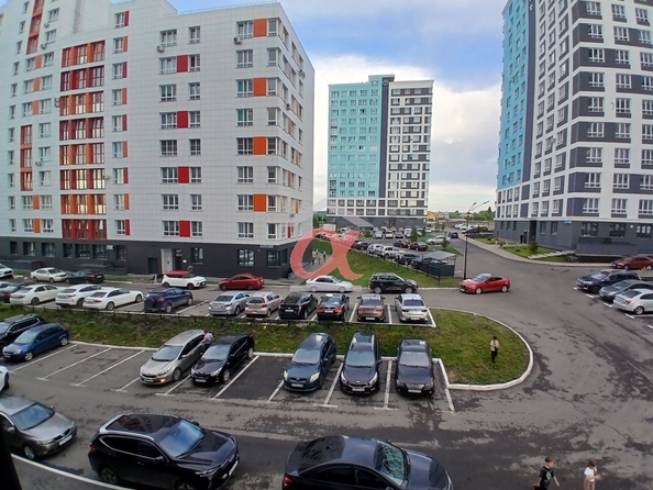 
   Продам 2-комнатную, 55.7 м², Веры Волошиной ул, 38а

. Фото 4.