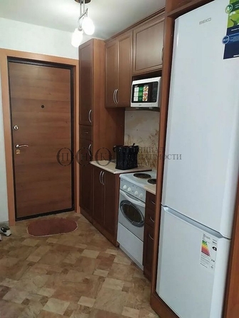 
   Продам 1-комнатную, 17 м², Дзержинского ул, 9а

. Фото 1.