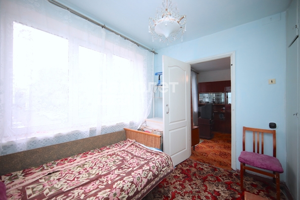 
   Продам 3-комнатную, 48.4 м², Строителей б-р, 26/1

. Фото 8.