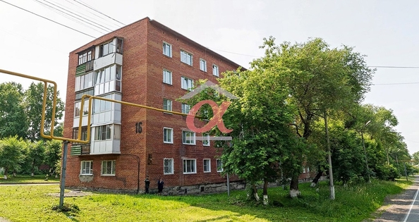 
   Продам 4-комнатную, 60.8 м², Юрия Смирнова ул, 16

. Фото 4.