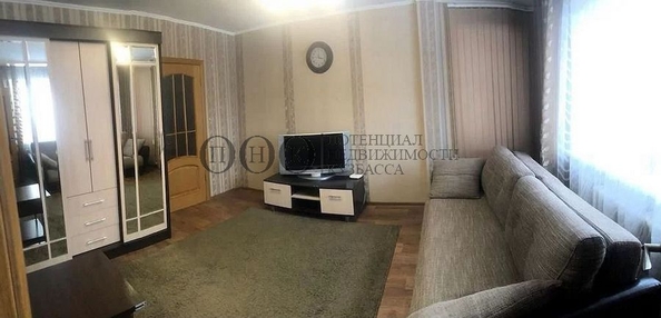 
   Продам 2-комнатную, 46 м², Веры Волошиной ул, 41

. Фото 3.