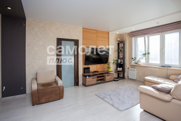 
   Продам 3-комнатную, 87.6 м², Волгоградская ул, 1

. Фото 9.