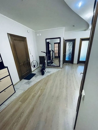 
   Продам 3-комнатную, 106 м², Строителей б-р, 28

. Фото 4.