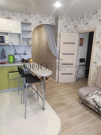 
   Продам 1-комнатную, 37 м², Веры Волошиной тер, 13Б

. Фото 6.