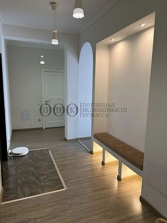 
   Продам 3-комнатную, 83 м², Свободы тер, 3

. Фото 2.