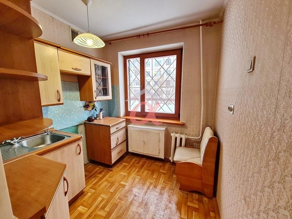 
   Продам 1-комнатную, 30.3 м², Строителей б-р, 26/2

. Фото 3.