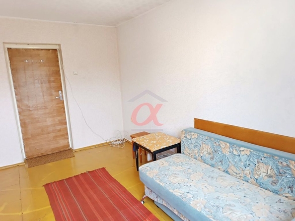 
   Продам 1-комнатную, 12 м², Металлистов тер, 19

. Фото 2.