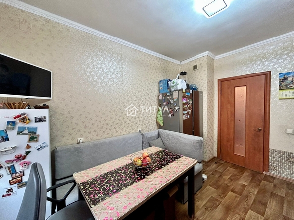 
   Продам 3-комнатную, 74 м², Шахтеров (Гравелит) тер, 72А

. Фото 5.