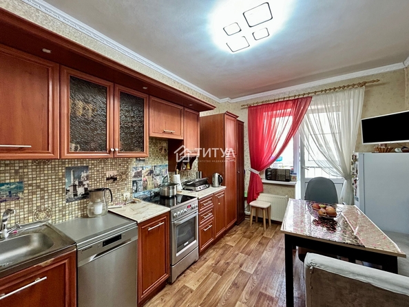 
   Продам 3-комнатную, 74 м², Шахтеров (Гравелит) тер, 72А

. Фото 8.