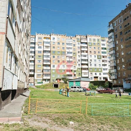 
   Продам 1-комнатную, 51.9 м², Свободы тер, 13А

. Фото 2.