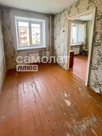 
   Продам 2-комнатную, 41.3 м², Шахтеров (Гравелит) тер, 77

. Фото 2.