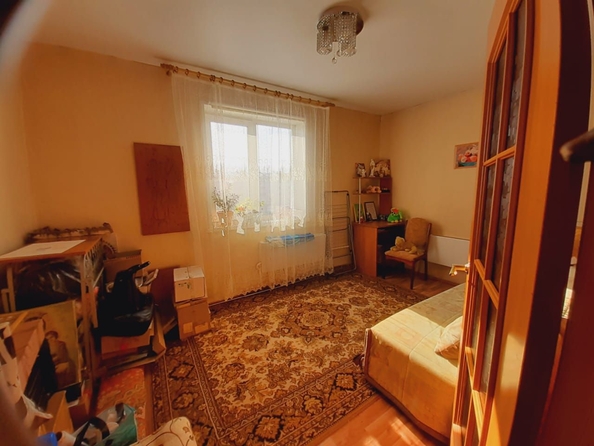 
   Продам 2-комнатную, 51 м², 50 лет города ул, 30

. Фото 2.