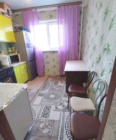 
   Продам 2-комнатную, 52 м², И.Черных ул, 6

. Фото 4.