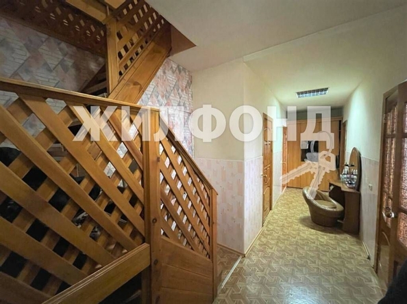 
   Продам дом, 111 м², Таштагол

. Фото 2.