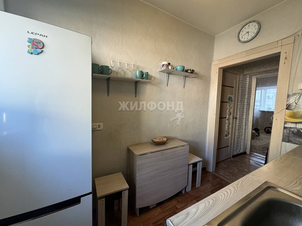 
   Продам 2-комнатную, 39.9 м², Глинки  ул, 5

. Фото 2.