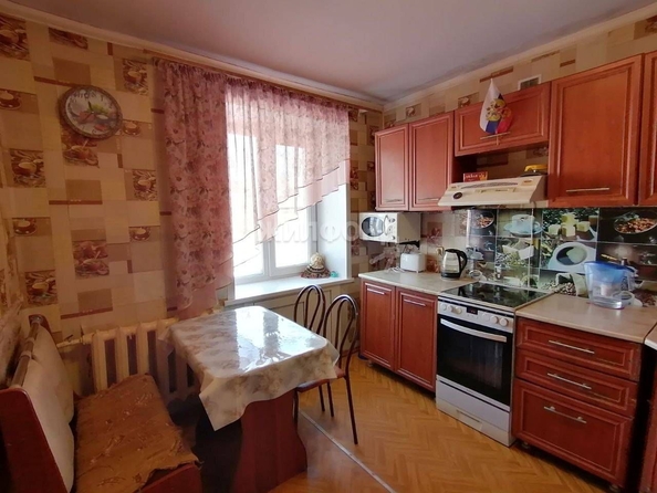 
   Продам 4-комнатную, 81.1 м², Куйбышева пер, 12

. Фото 2.