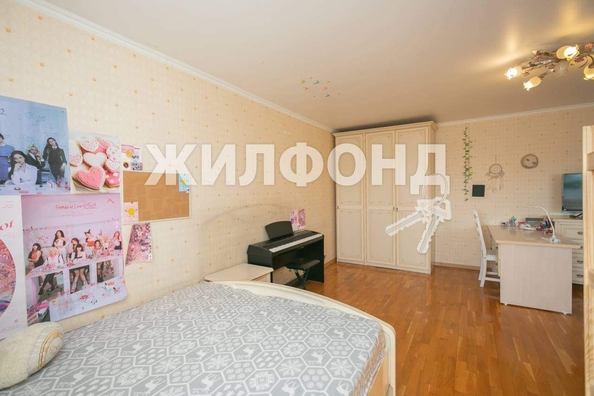 
   Продам 4-комнатную, 195 м², Павловского  ул, 5

. Фото 5.