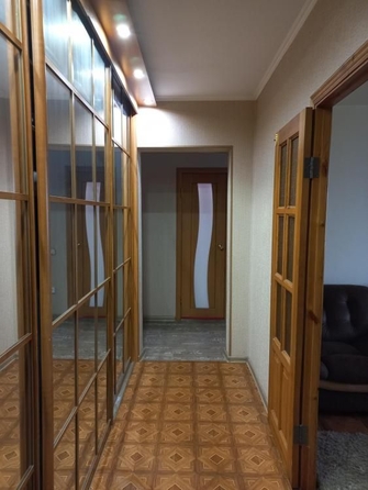 
   Продам 4-комнатную, 77.5 м², Октябрьская ул, 59

. Фото 4.