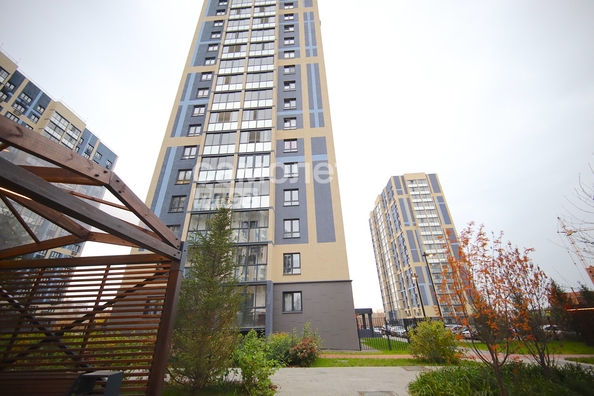 
   Продам 3-комнатную, 74.3 м², Строителей б-р, 60к2

. Фото 37.