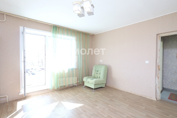 
   Продам 3-комнатную, 64 м², Строителей б-р, 52А

. Фото 14.